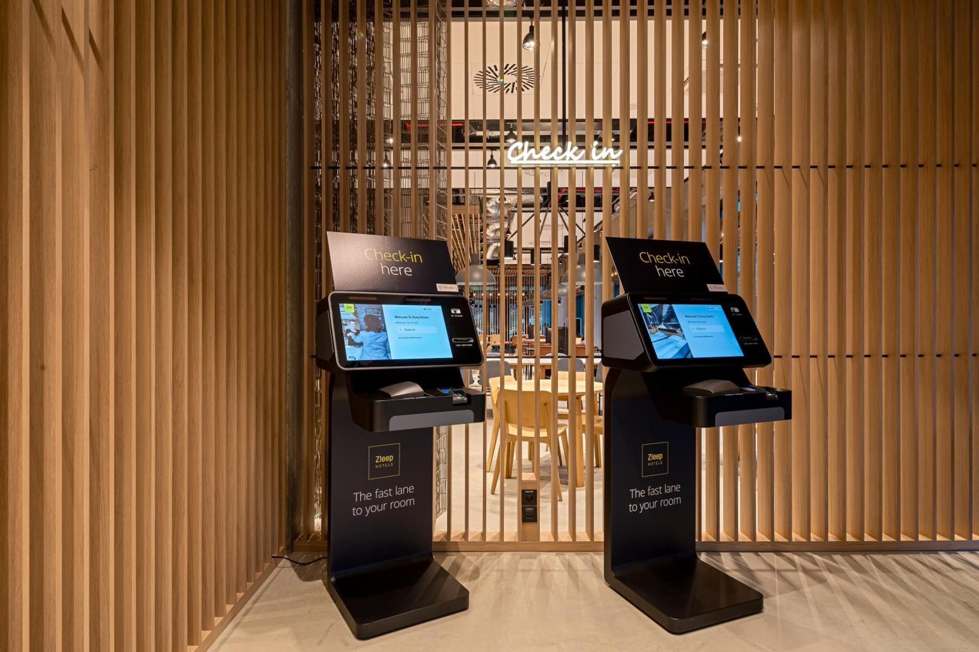 Zleep Hotel Zuerich-Клотен Екстериор снимка
